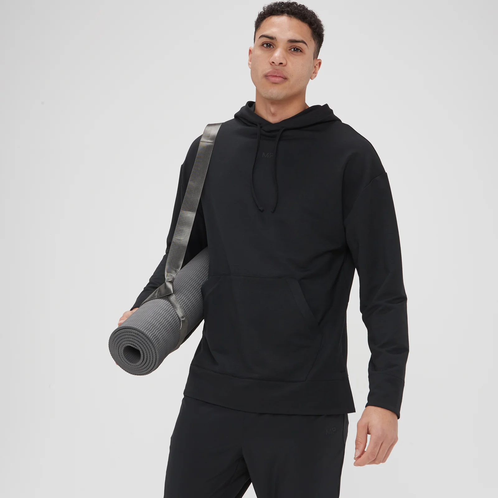MP Men's Soft Touch Training Pullover Hoodie - Black - XXS Image 1
