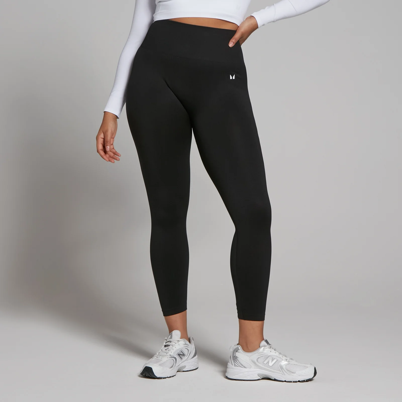 MP Women's Shape Seamless 7/8 Leggings - Black - S Image 1