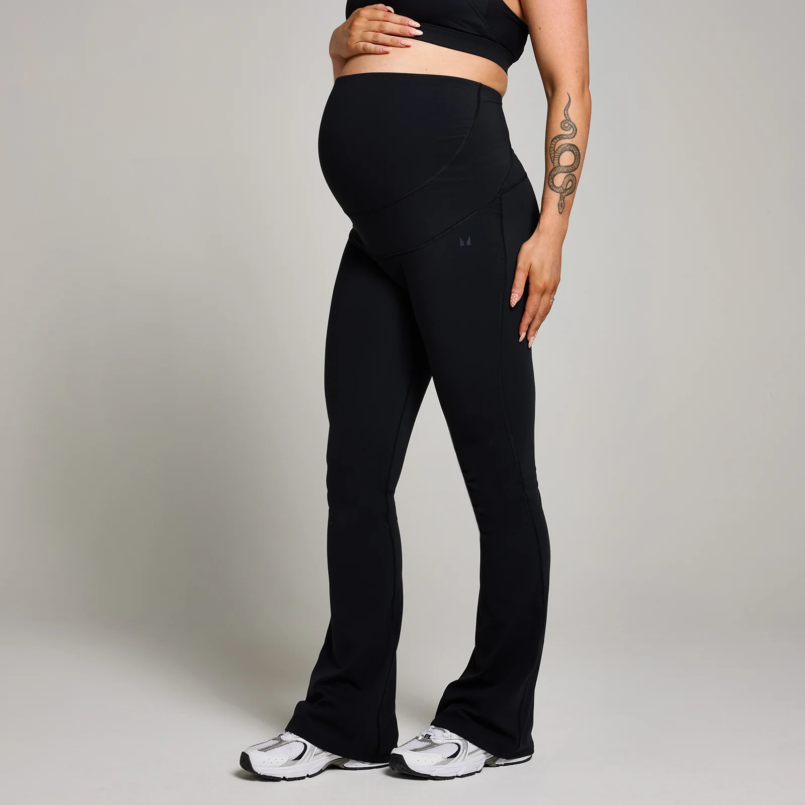 MP Women's Maternity Over the Bump Flared Leggings - Black - M Image 1