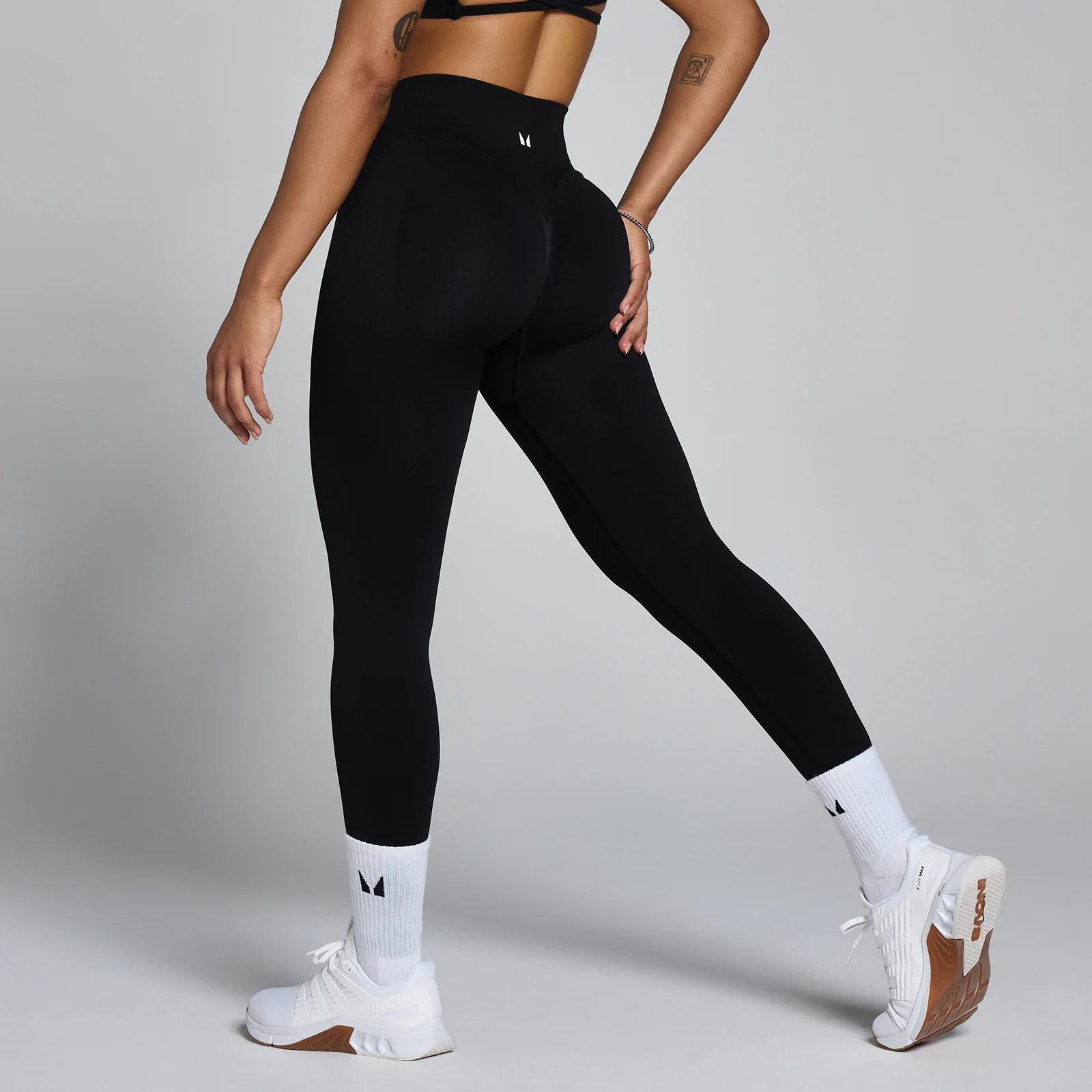 MP Women's Lift Seamless Scrunch Leggings - Black - M Image 1