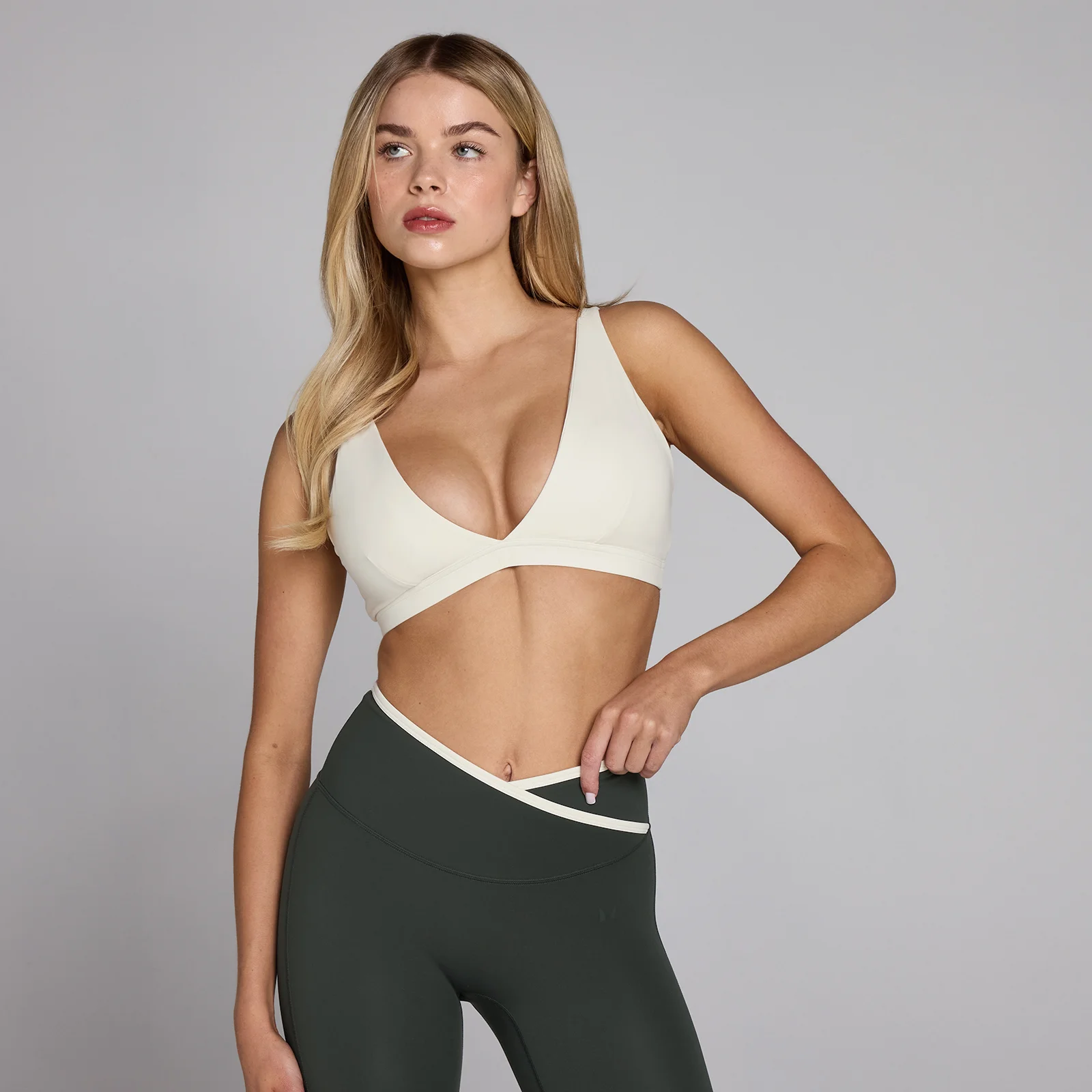 MP Women's Tempo Triangle Sports Bra - Ivory - L Image 1